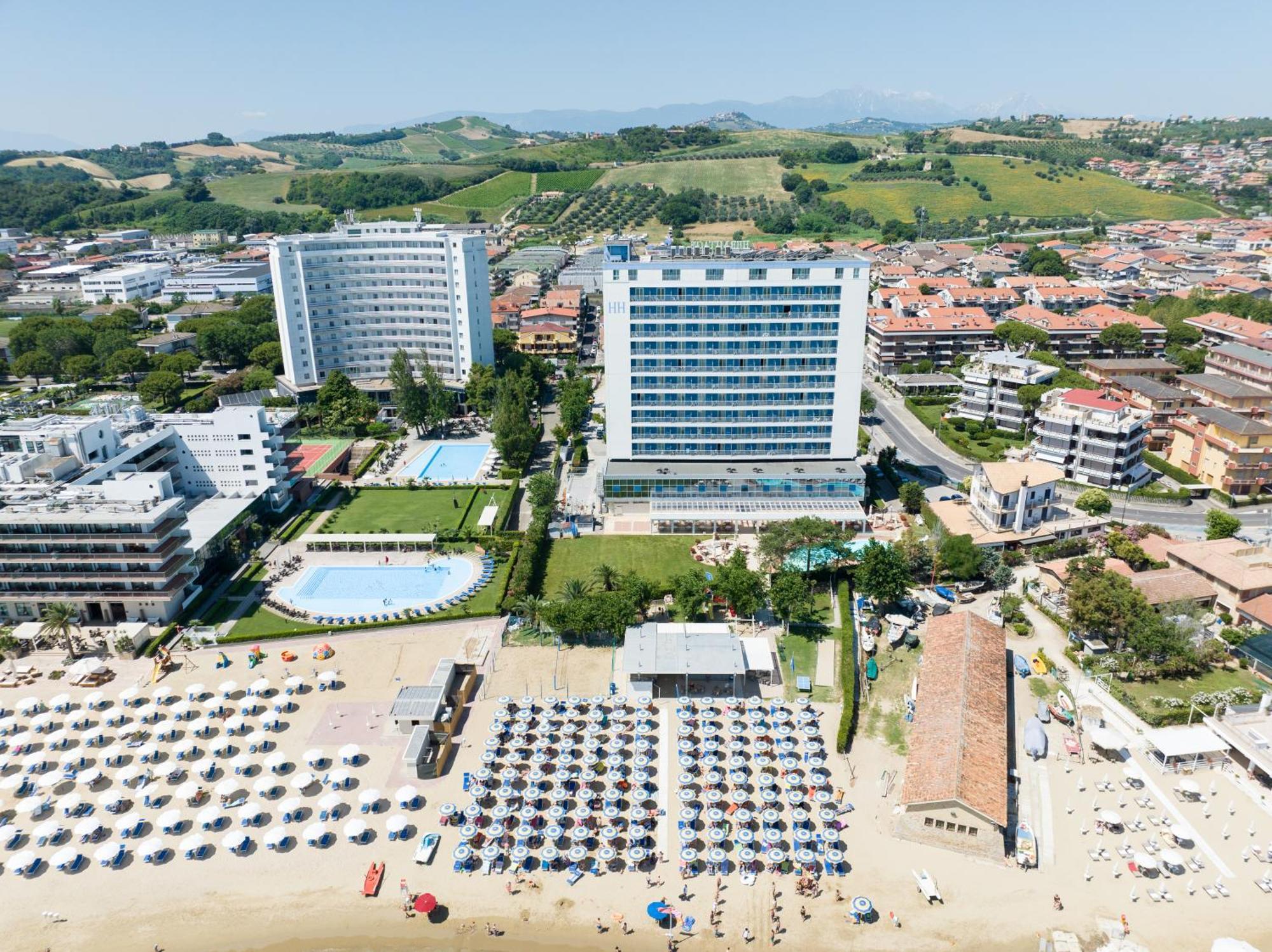 Hermitage Hotel Silvi Marina Exteriör bild